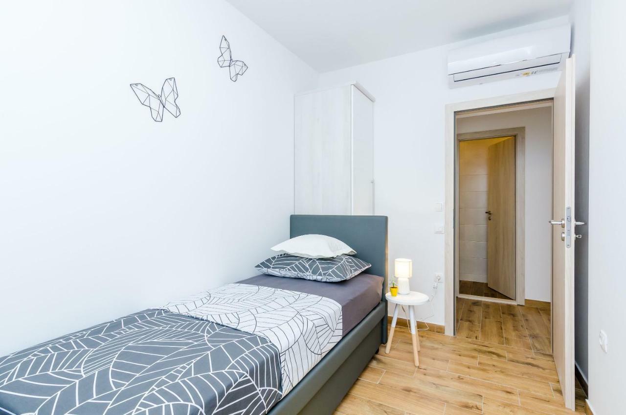 Apartment Moon River โมโกชิซา ภายนอก รูปภาพ