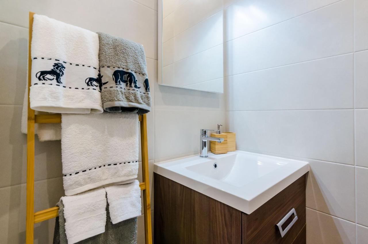 Apartment Moon River โมโกชิซา ภายนอก รูปภาพ